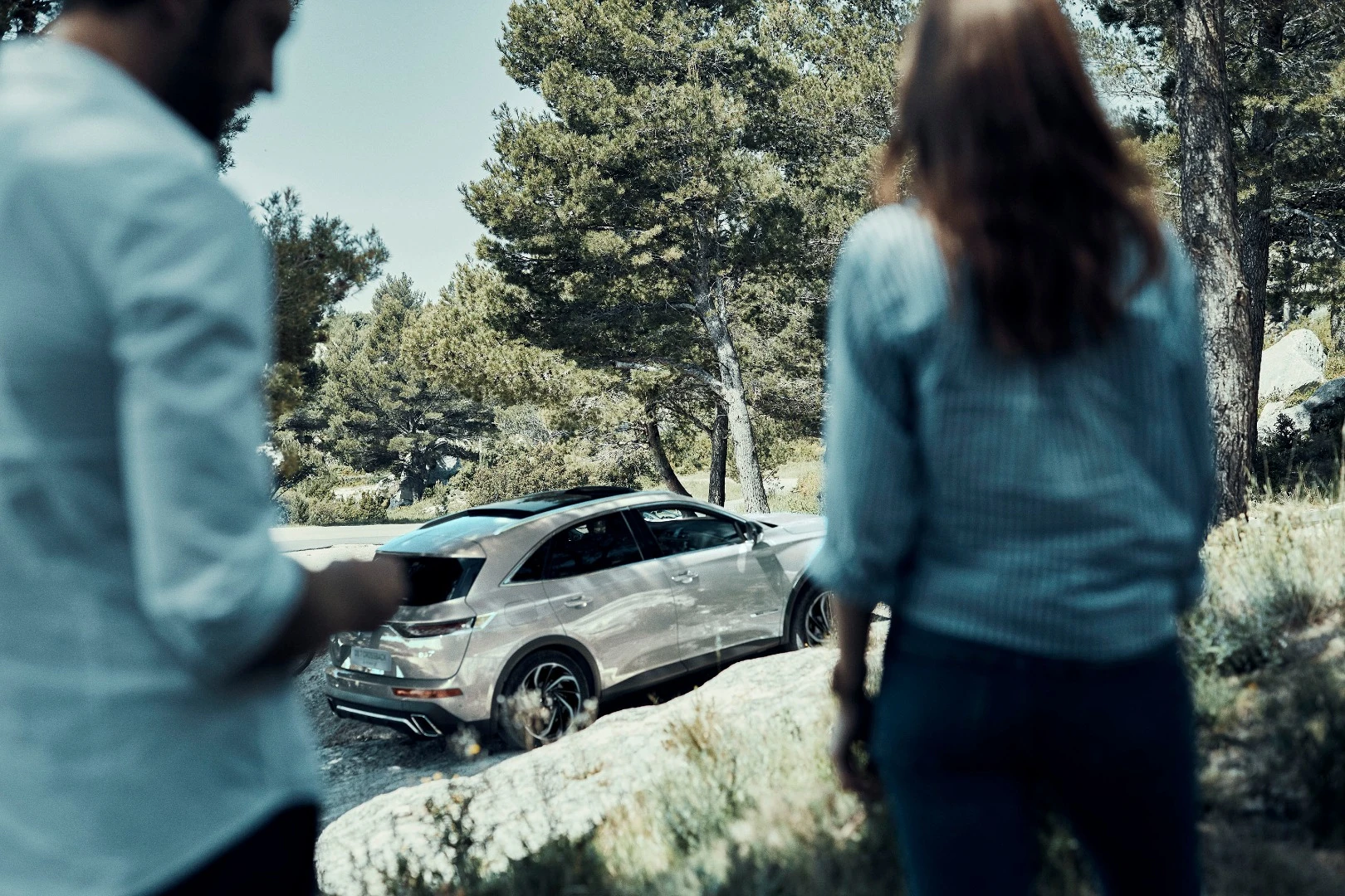 Charging for the DS 7 Crossback E-Tense can be done through a standard European wall outlet or via a wall-mounted fast charger