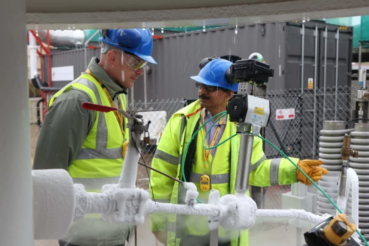 The CES pilot project in operation at Scotland's Slough Heat & Power plant (Photo: Highview Power Storage)