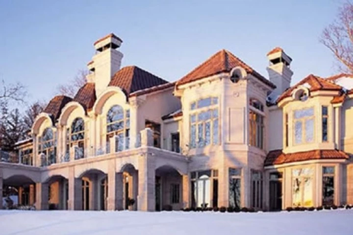 Panorama Window Film installationPhoto: www.panoramafilm.com