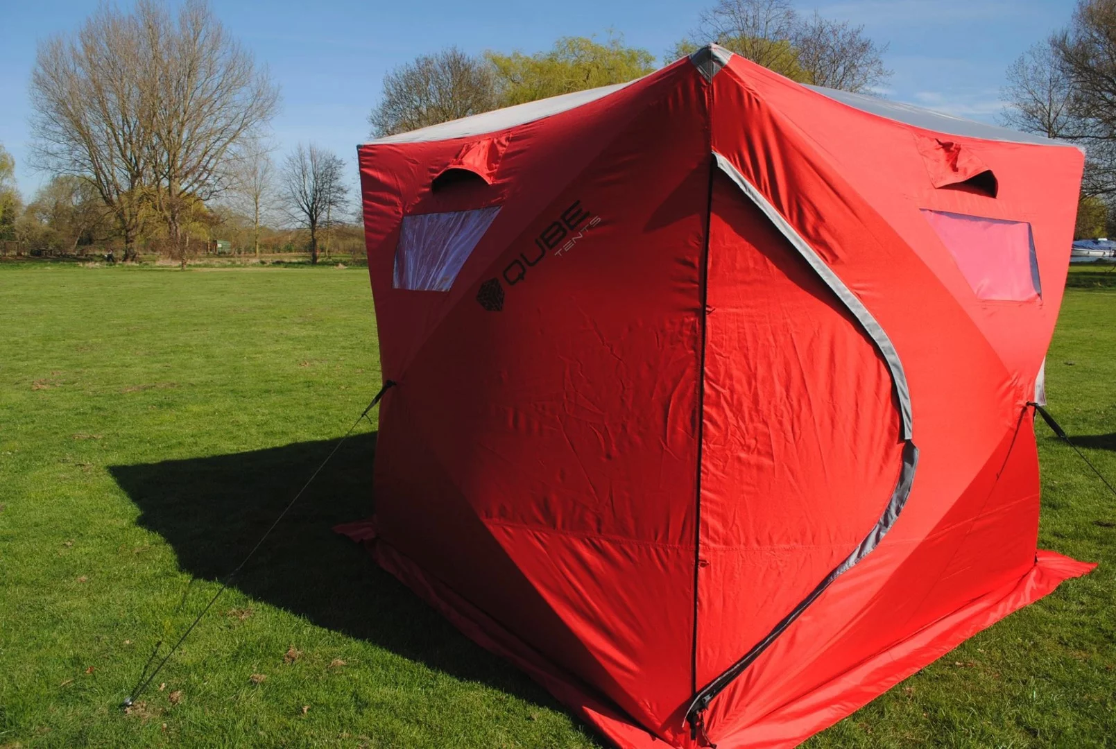 With doors at all four walls, each Qube can connect to four others, adding all kinds of possibilities to campsite set-up