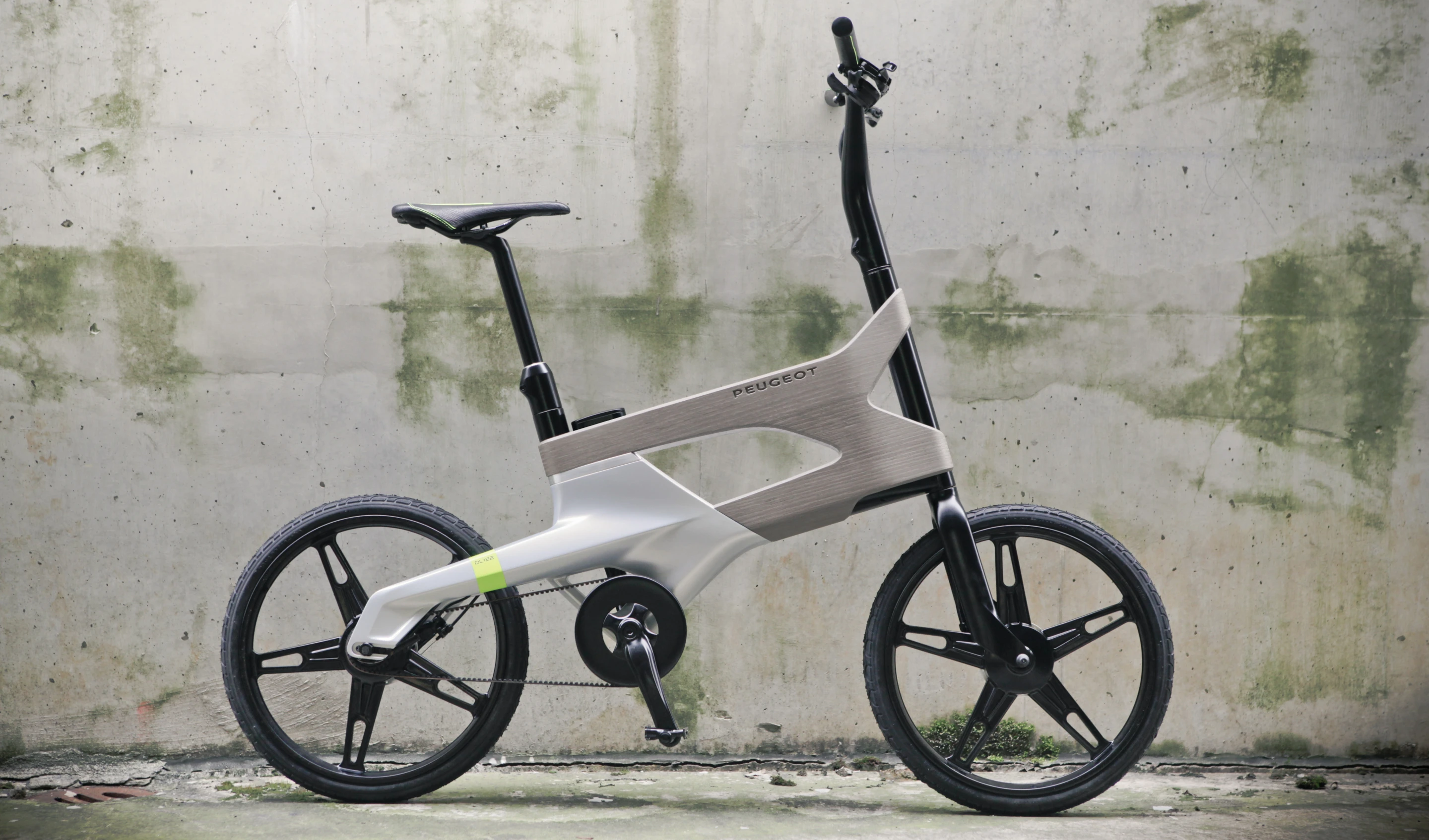 The Peugeot DL122 - the bicycle with a laptop compartment