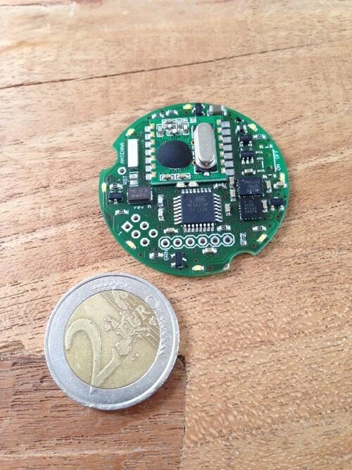The Ignite's electronic components all fit to a custom circuit board just a little bigger than a €2 coin