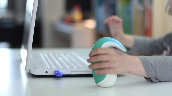 Using Frebble to "hold hands" over the internet