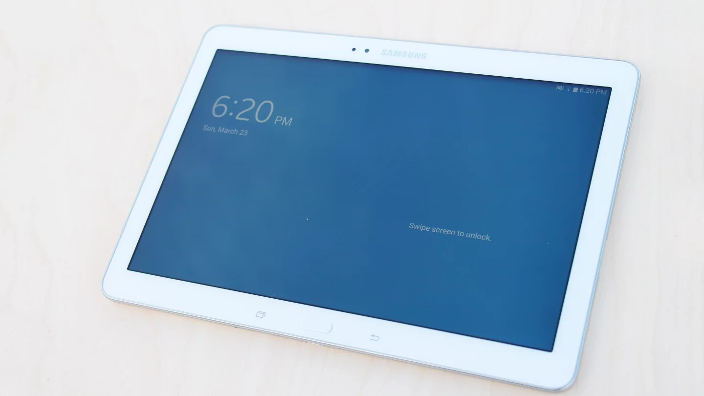 Its 299 PPI screen is probably its killer feature