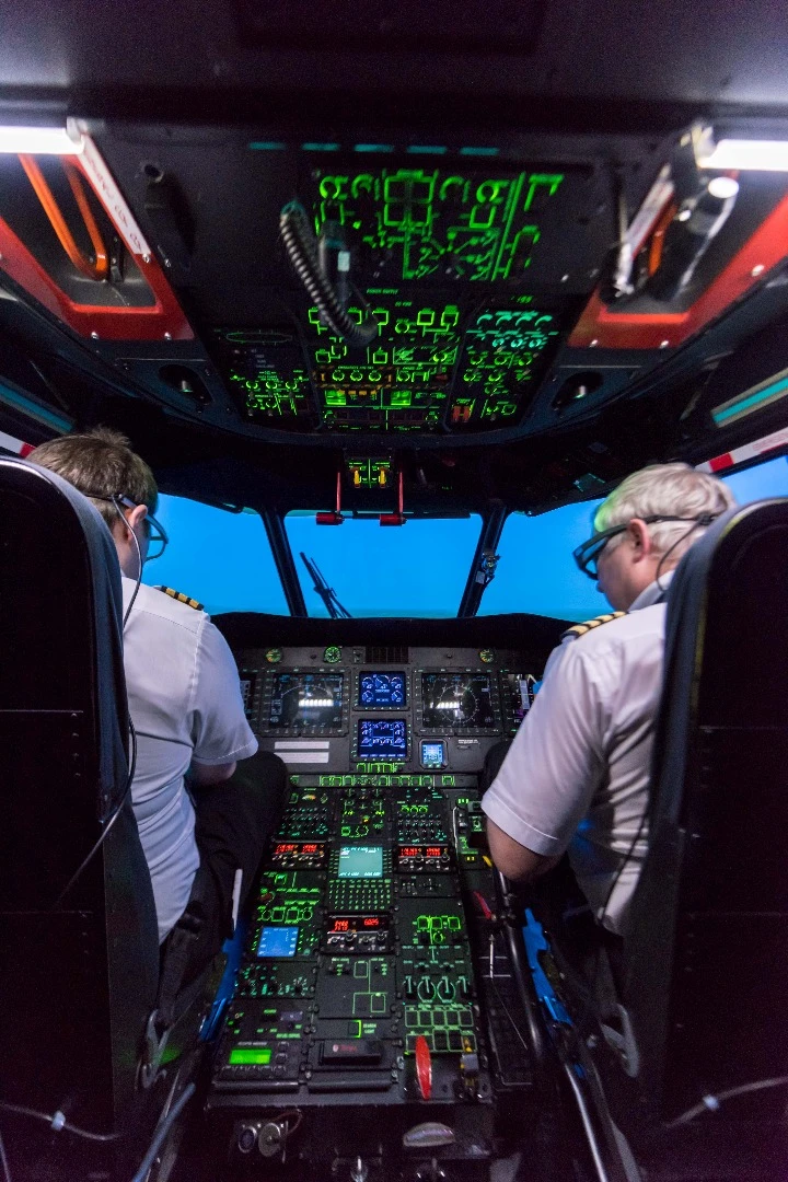 The tests used pilots in a simulator with eye-tracking infra-red glasses