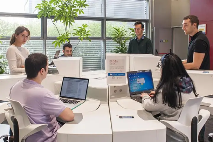 The Ergon Desk is designed to maximize collaboration, along with ergonomics