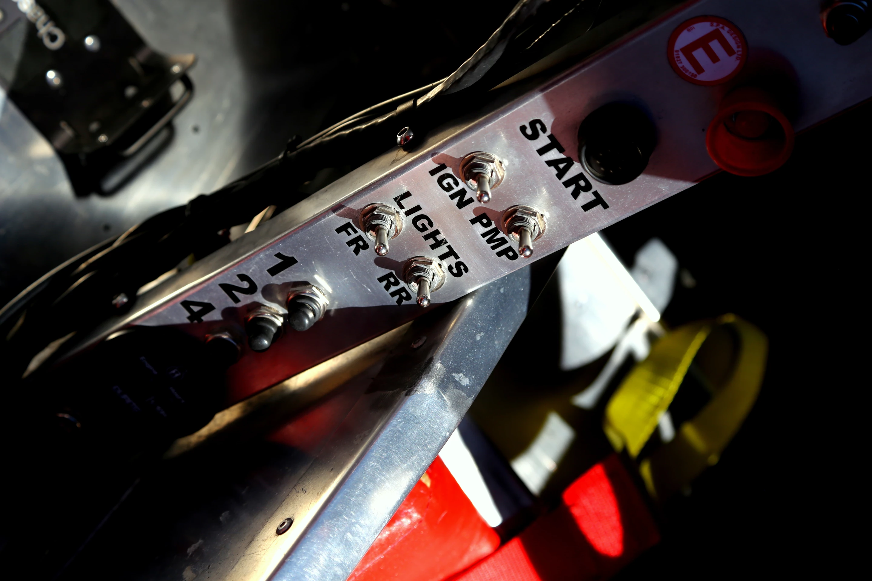 A in-depth look at one of the car's starting columns (Photo: Angus MacKenzie/Gizmag.com)