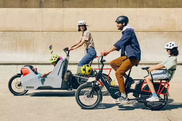 The Wonderwagen Neo front-loader (left) and the Cargowagen Neo (right) are pitched as car alternatives