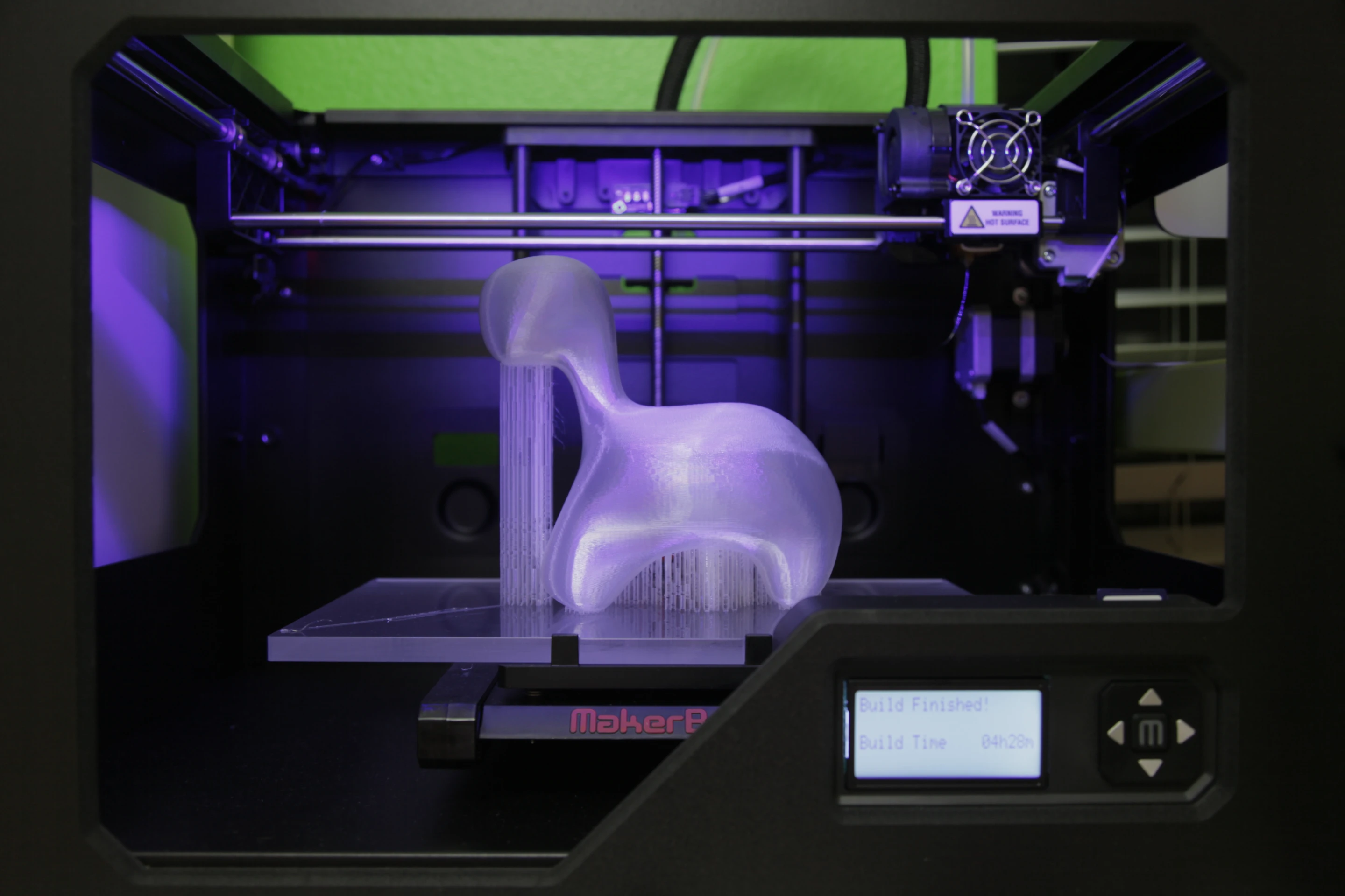 The designers have made 3D-printed prototypes that are mostly enclosed, but the final version of the container will have a non-leaking port to add nutrients or refill it with more algae