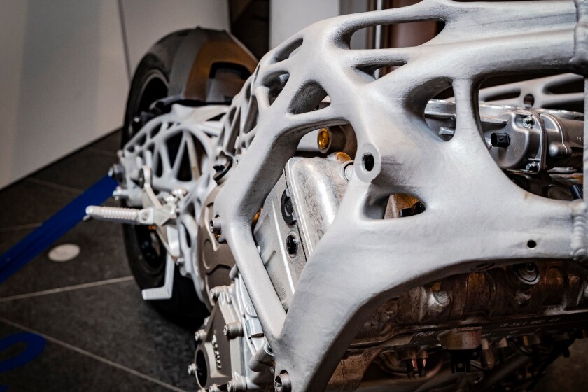 The 3D-printed frame revealed at the BMW Group Digital Day 2018 may have required some welding, at least judging from the seams that are visible in the headstock area