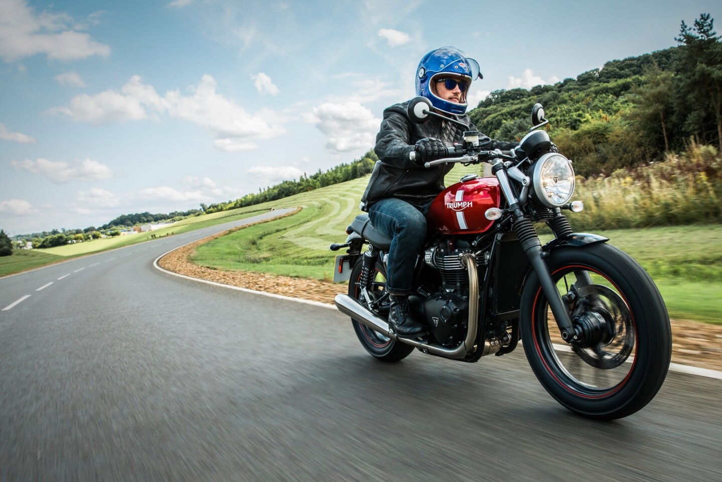 The Triumph Street Twin in action