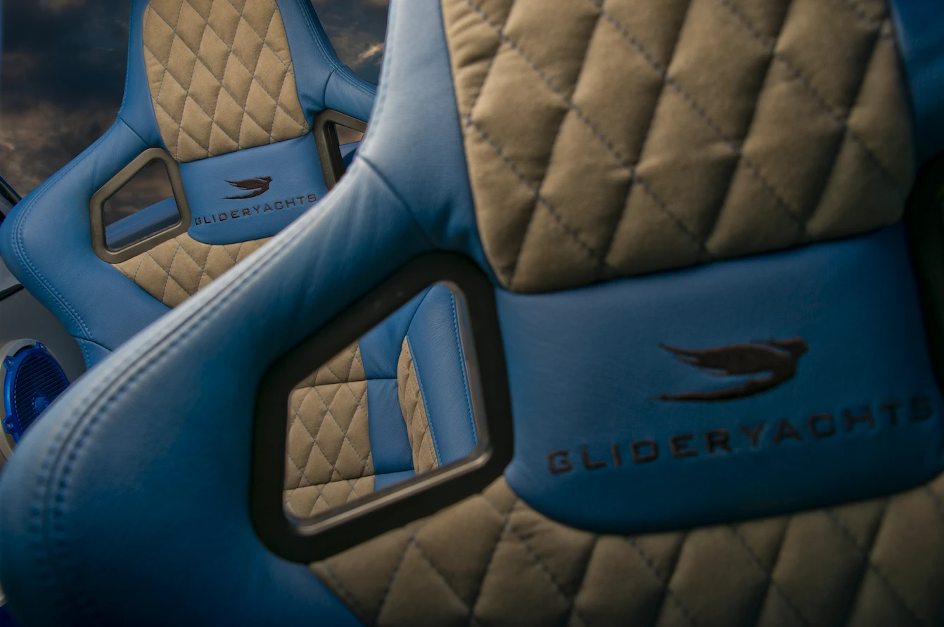 On board the Glider SS18