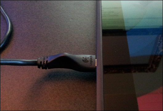 Connect the Kindle Fire HDX to your PC with the micro USB cable