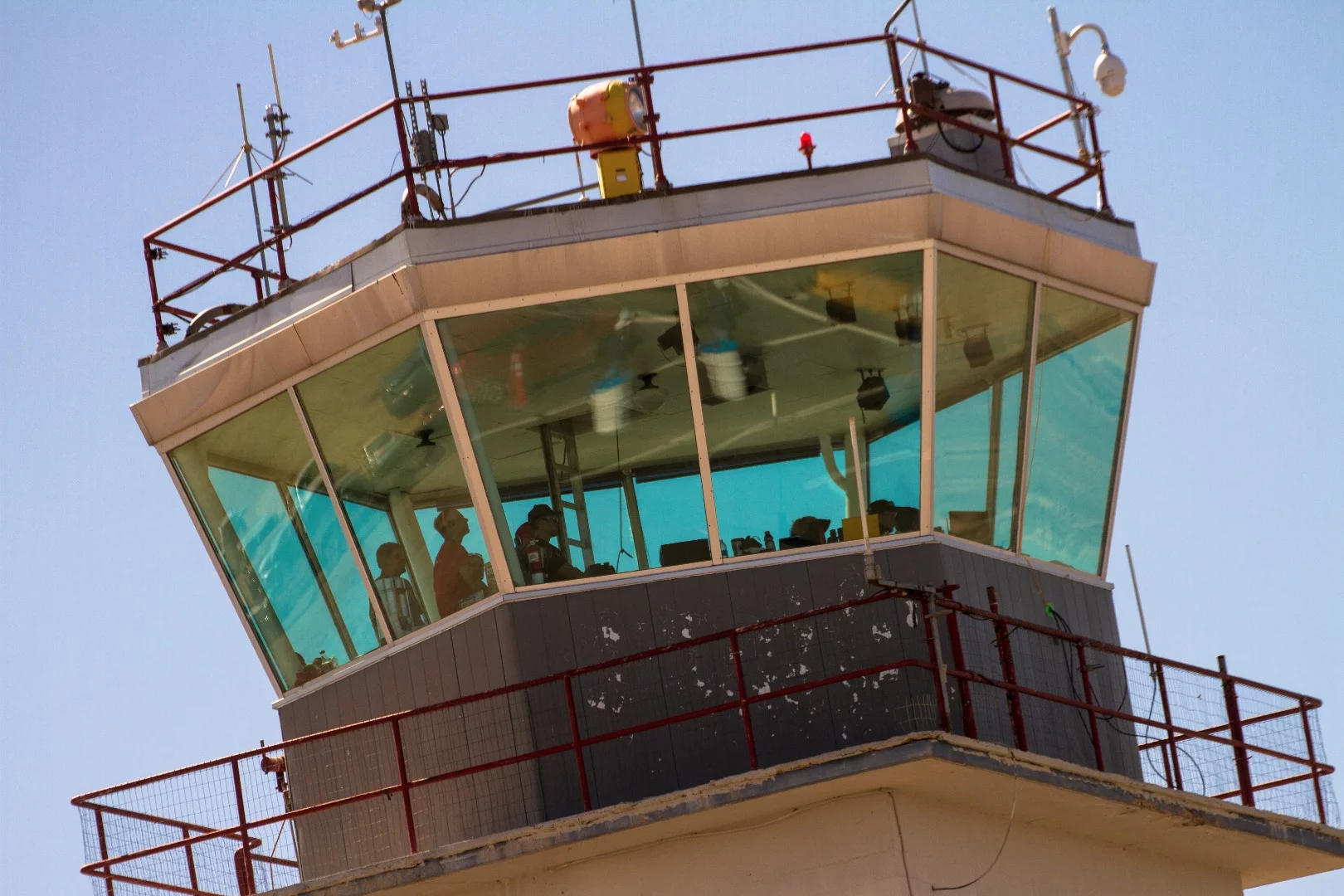 Reno Air Race: control tower is a hive of activity