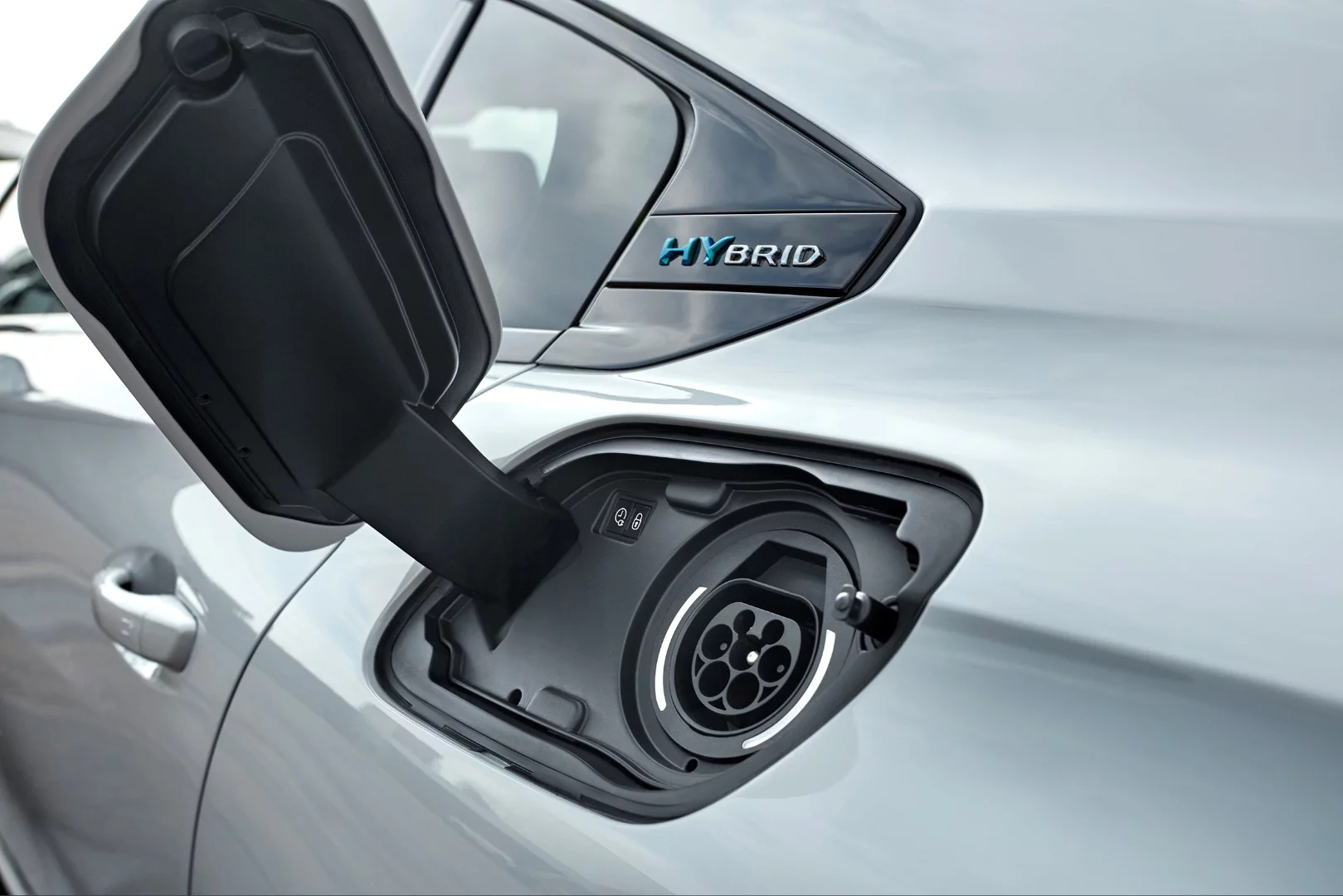 The two new engines are mated to an eight-speed automatic transmission with electrification for maximum efficiency