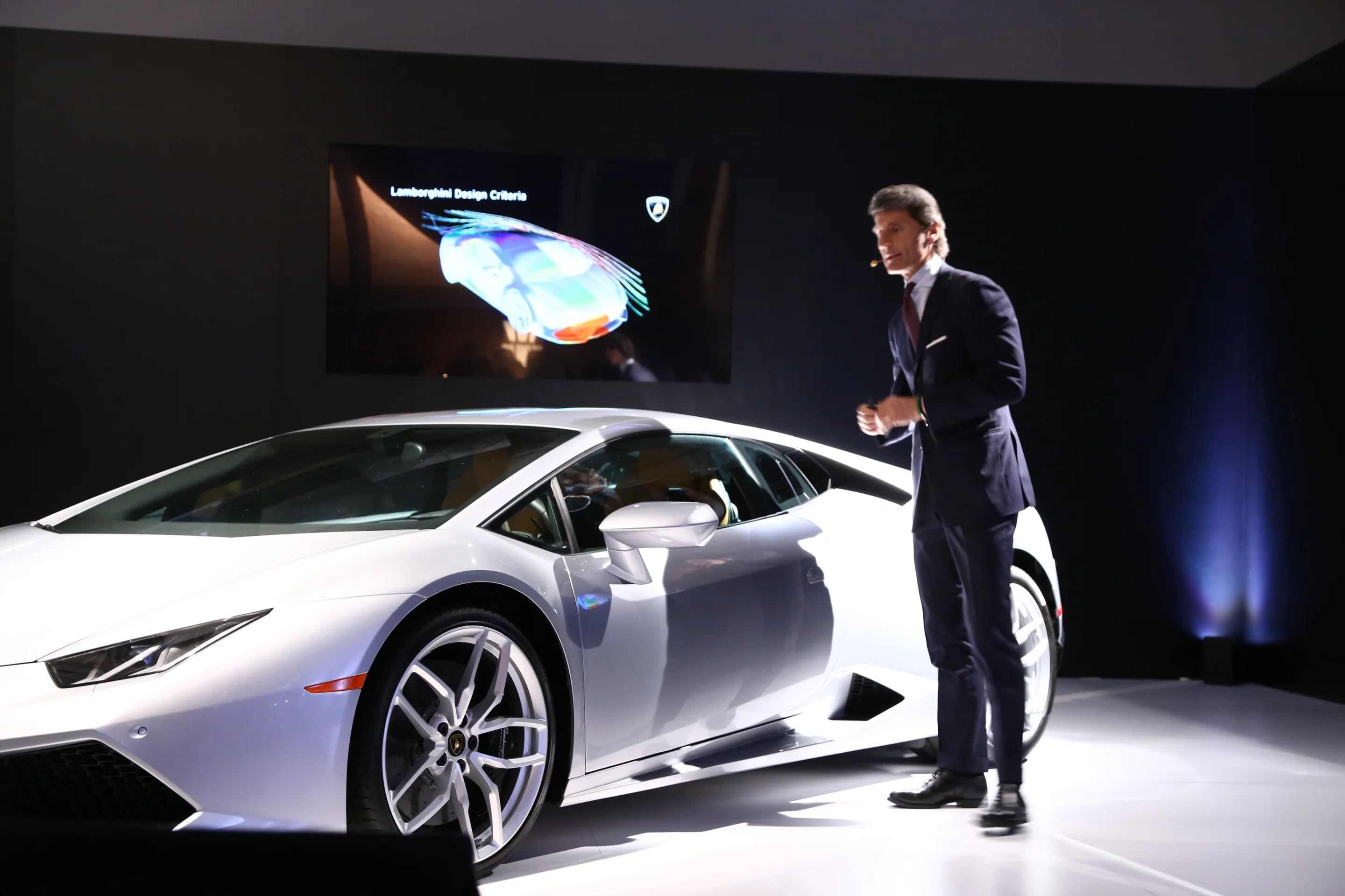 Lamborghini CEO, Stephan Winkelmann presented the Huracán to an intimate crowd in Manhattan (Photo: Angus MacKenzie/Gizmag.com)