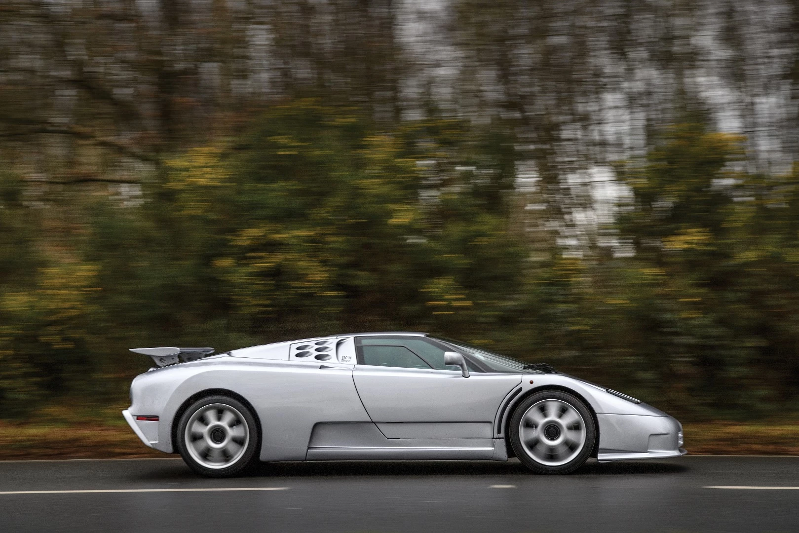 This 1993 Bugatti EB110 SS Prototype is the first of 36 built, and with several bidders on the floor in Paris, the price kept going all the way to set a new record for the model. Amazingly, the 25-year-old car has covered just 3,300 km from new. Manufactured in early 1993, it was used in April, 1993 for homologation testing in two-wheel drive configuration and fitted with engine number 009. It was then used for fuel consumption homologation testing, then fitted with the four-wheel drive system and Super Sport engine no. 0026, the unit previously fitted to the prototype C7 that was used to set the EB110's world speed record in 1992 at 342.7 km/h. Sold for $1,415,480 (€1,152,500)