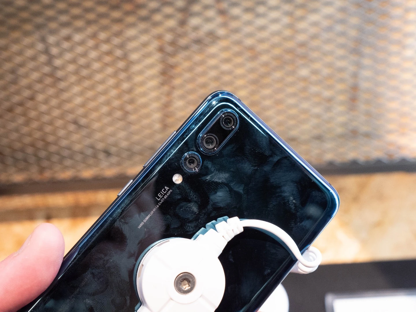 Huawei P20 Pro: triple camera setup with Leica lenses
