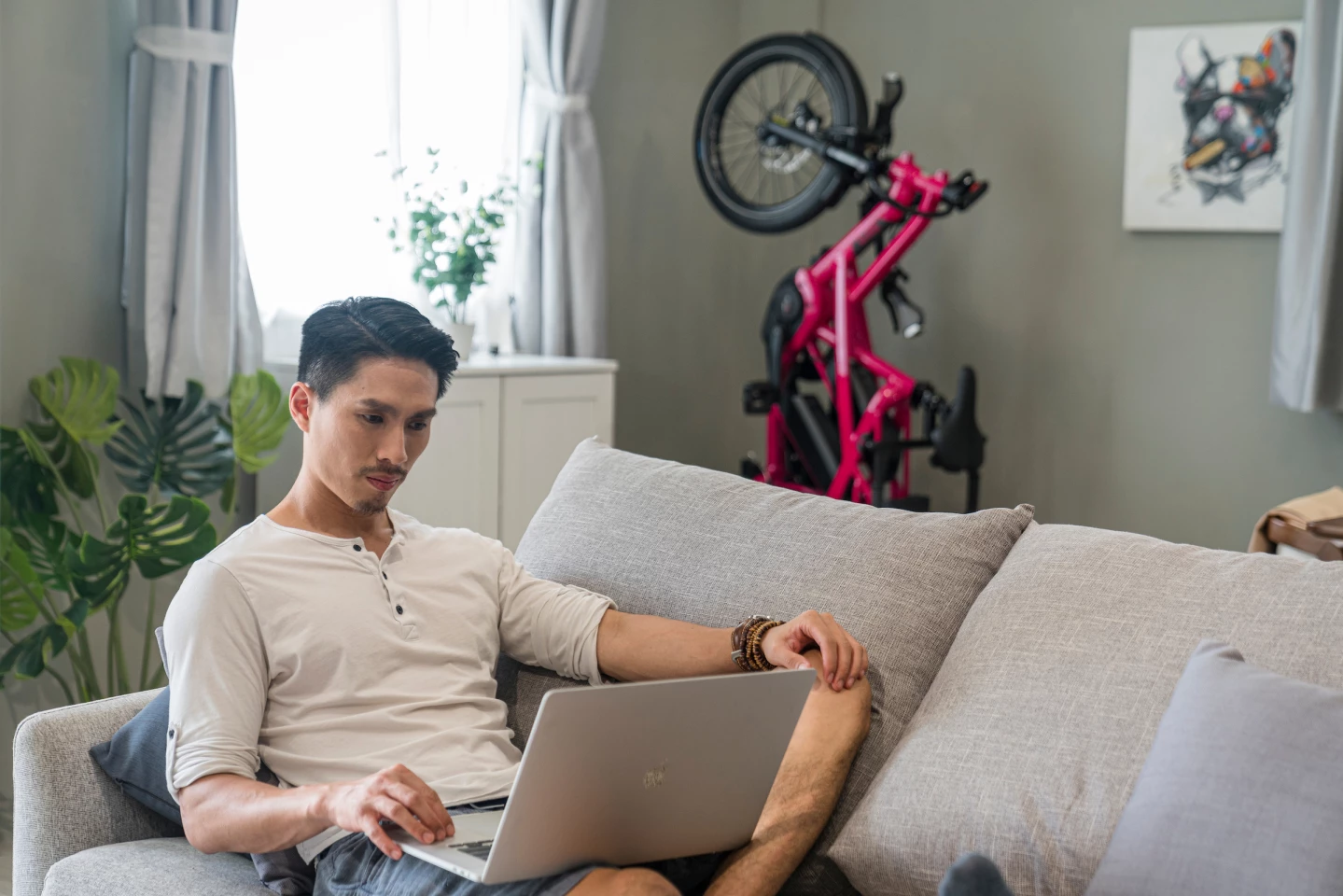 Tern's GSD cargo bike features folding components for easy storage