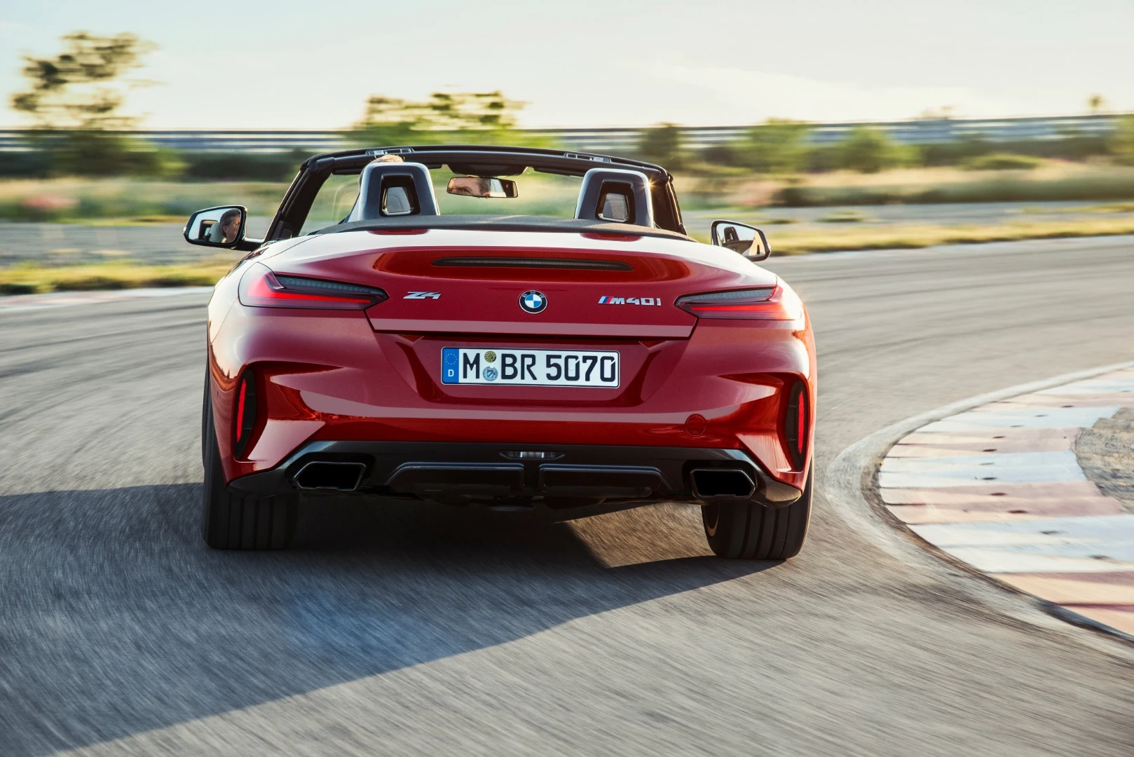 The M40i First Edition produces 340 horsepower (250 kW) through its straight-six engine