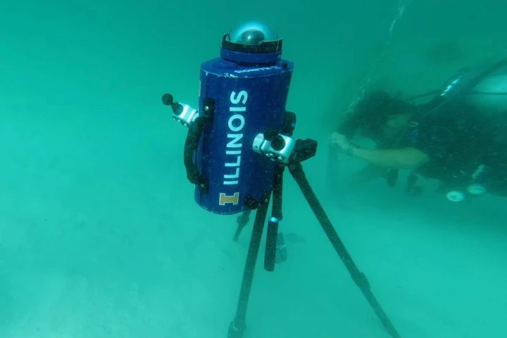 The underwater camera utilized in the study