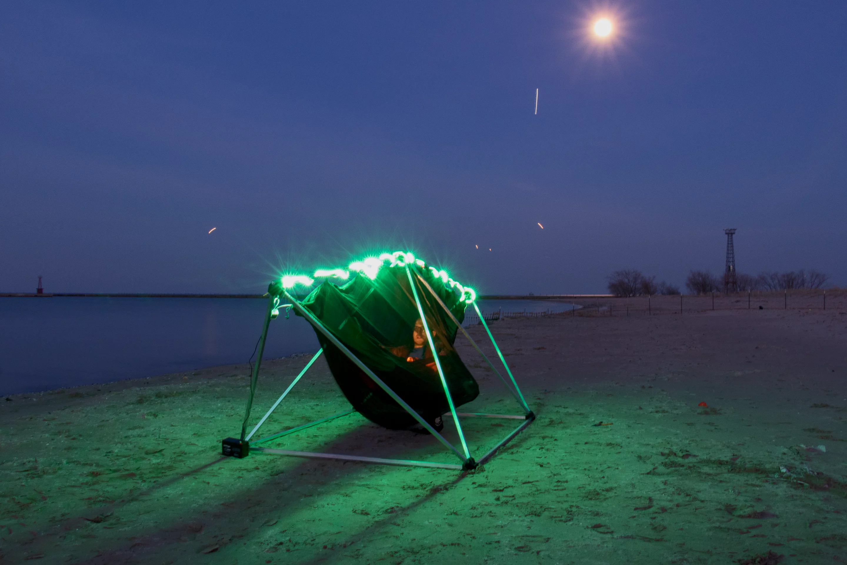 Additional components like a rain fly and bug net can also be latched onto the Hang Solo if some extra protection from the elements is needed