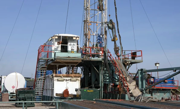 A bold undertaking to store one million metric tonnes (1.1 million short tons) of carbon dioxide in a sandstone reservoir 7,000 feet (2.1 km) below Decatur, Illinois, is well under way (Photo: Midwest Geological Sequestration Consortium)