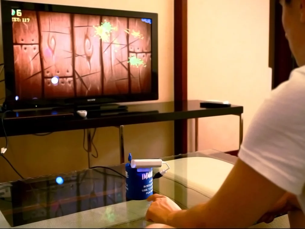 Using a table top and Haptix for pinch to zoom, swipe, and tap control