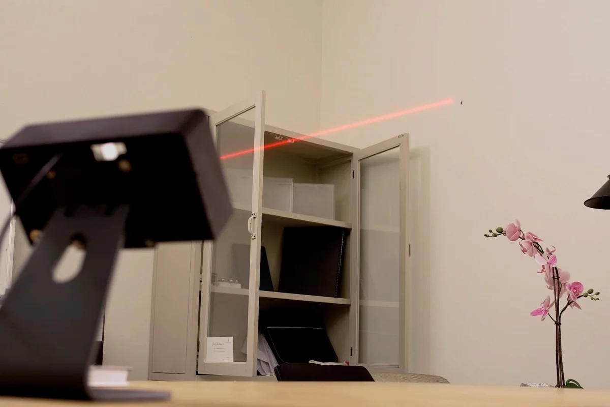 The Bzigo prototype locks onto a mosquito – the final version should be smaller and sleeker