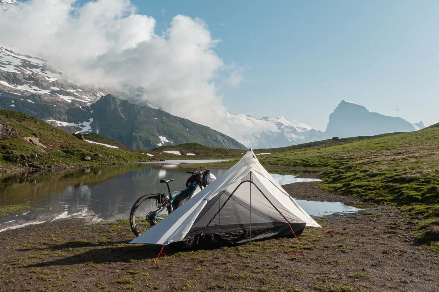 Setup is claimed to take less than five minutes – a hiking pole can be used instead of a bike
