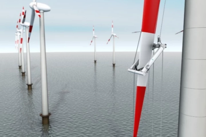 RIWEA hoists itself up the rotor blade of a wind turbine