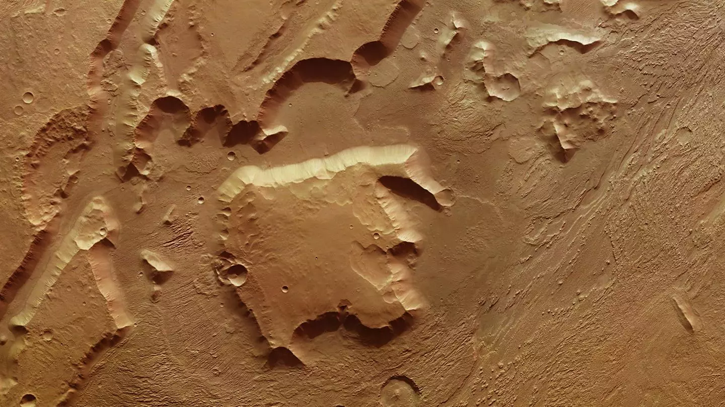A powerful combination of tectonic activity and strong winds have joined forces to shape the scenery in this region of Mars (Credit: ESA/DLR/FU Berlin, CC BY-SA 3.0 IGO)