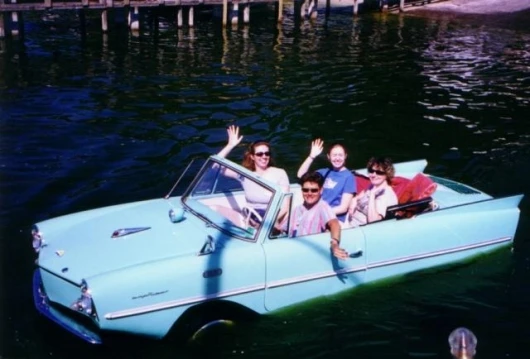 Historical Amphicar image from the International Amphicar Owners Club archive.