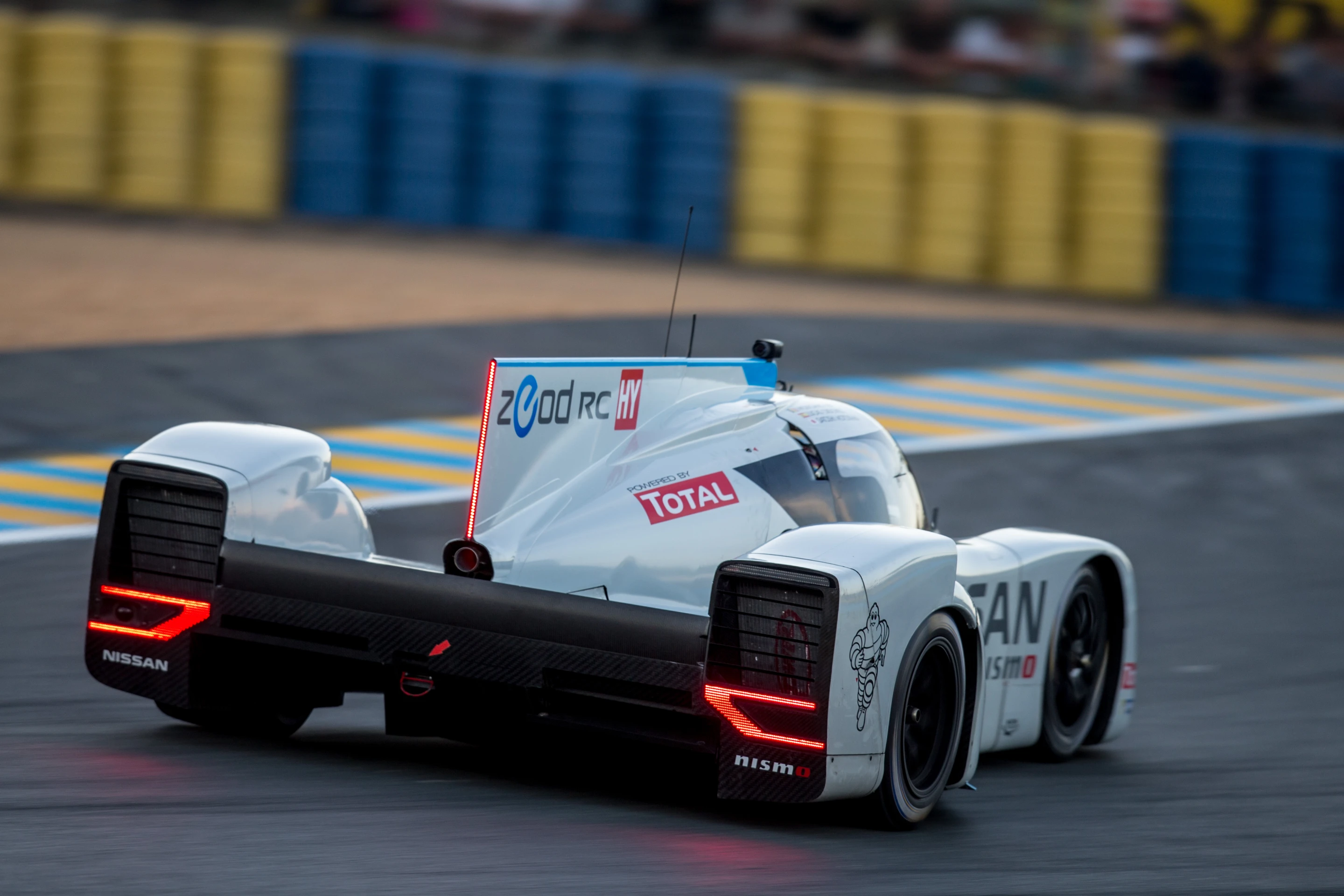 The Nissan ZEOD RC