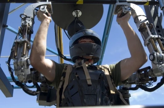 Click image to enlargePhoto: Raytheon Company