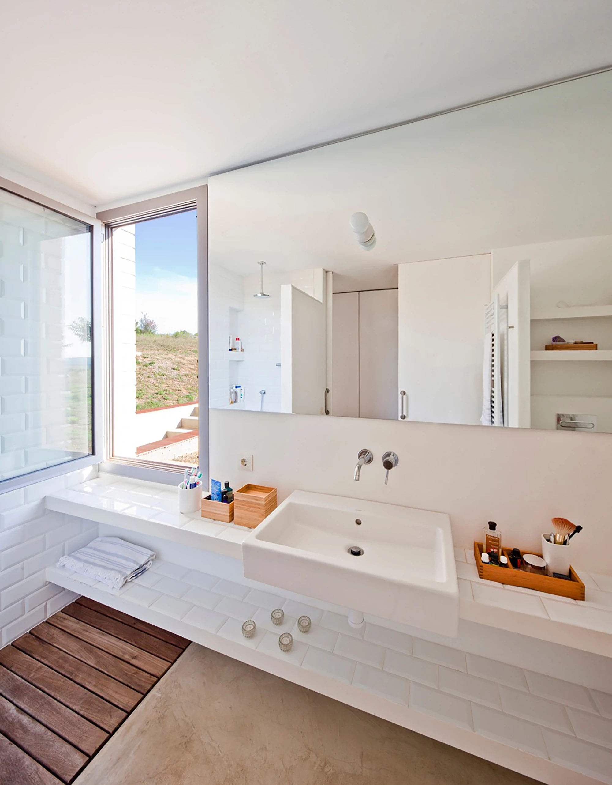 A roof-based solar heater warms domestic hot water (Photo: Anna & Eugeni Bach)