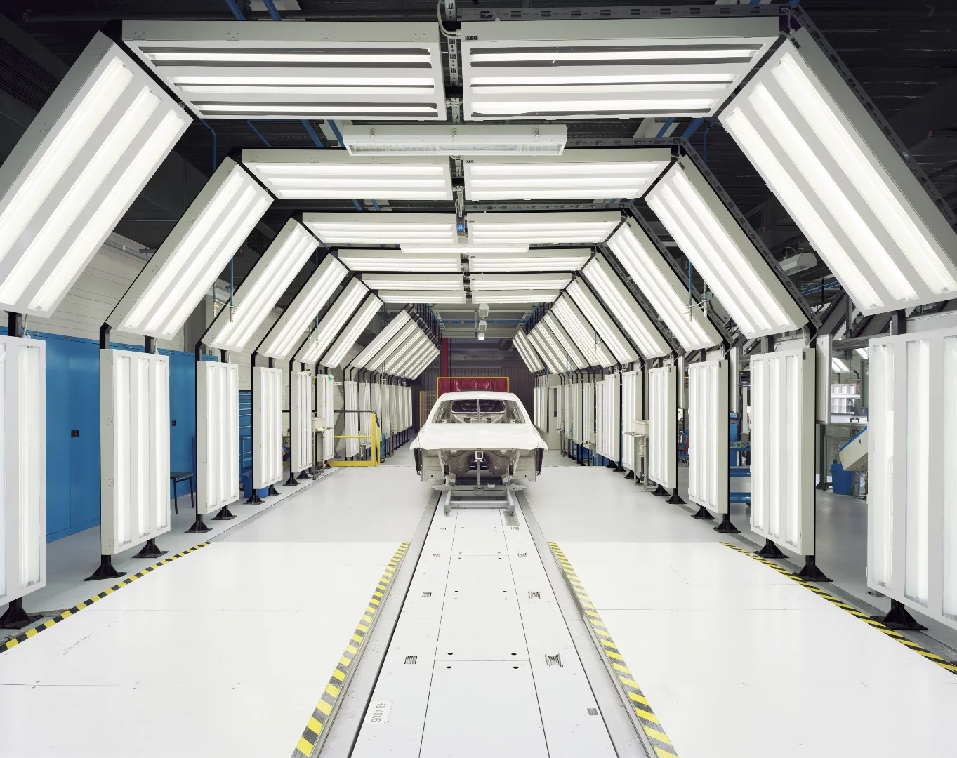 This image belongs to an overarching project that has engaged with environments as varied as hydropower plants (EDP, Portugal), space facilities (The European Space Agency) and car factories (BMW Plant Munich)