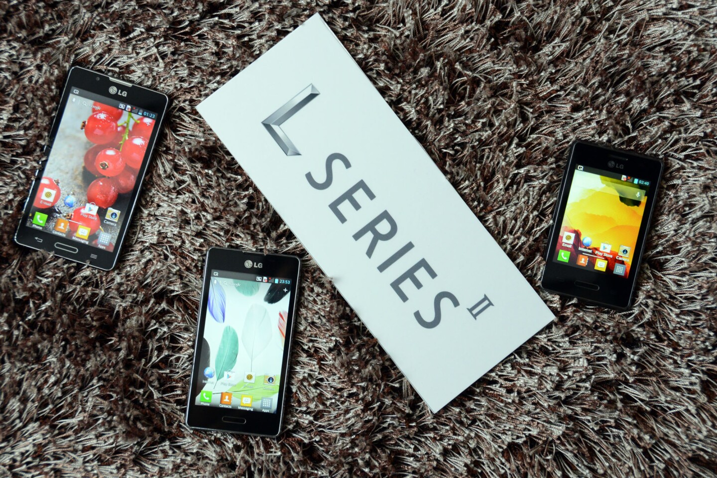 LG is promoting the Optimus L7II right now, which boasts the Android 4.1 OS on a 4.3-inch WVGA IPS display and a 2,460mAh battery