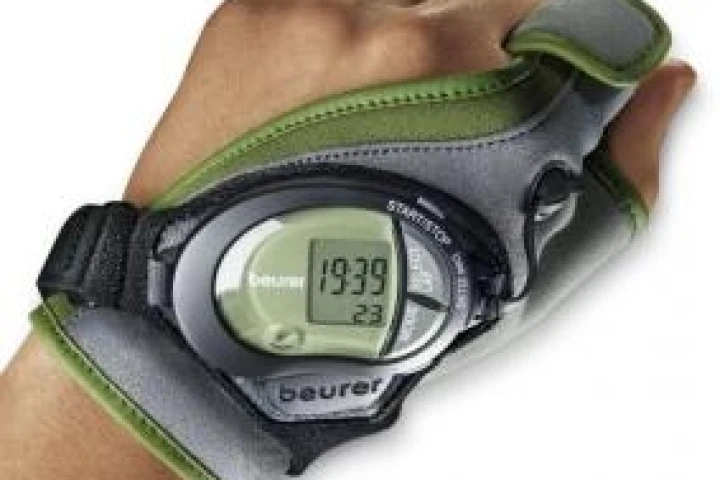Beurer's PM 100 beltless heartrate monitor