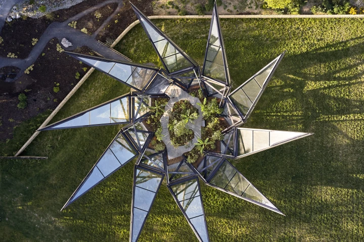 The Glasshouse opens up with a hydraulic system, taking around four minutes in total