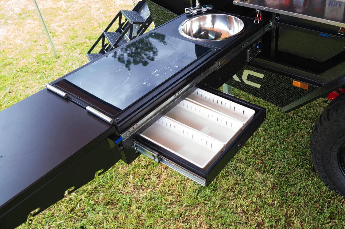 Hardkorr switches over to an induction cooktop for steady cooking in any wind conditions