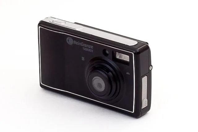 The NeinGrenze 5000T is a dedicated tilt-shift camera (Photo: Photojojo)