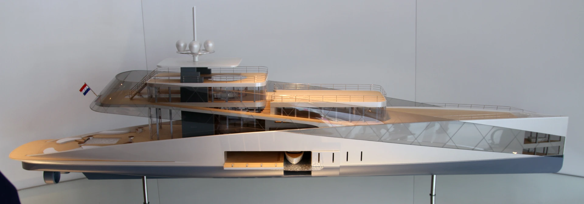 Model of Feadship Royale showing the tender dock (Photo: Gizmag)