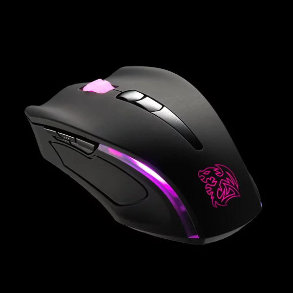 A button on the bottom also cycles between five glowing colors that light up on the sides and through the Tt eSPORTS' dragon logo