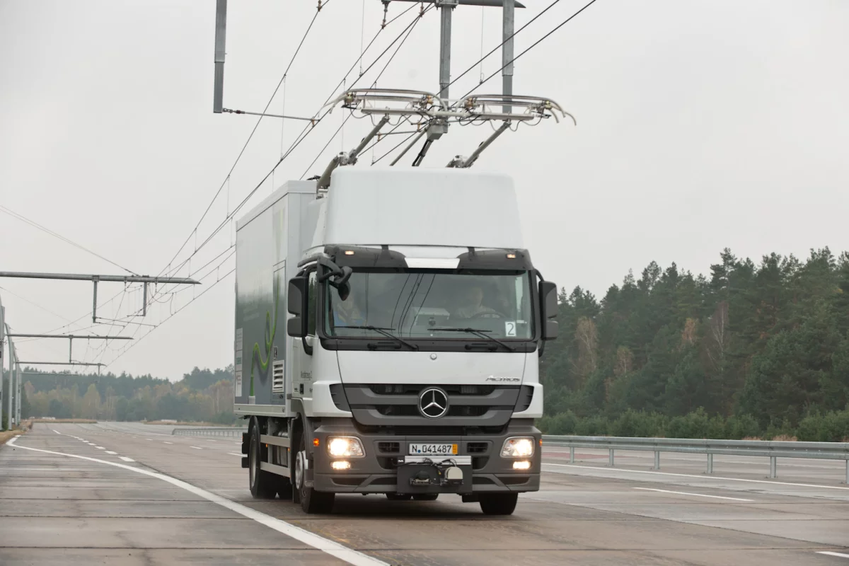 Siemens is currently testing its eHighway of the Future concept in Germany - where commercial vehicles retro-fitted with a diesel/electric power train receive electric power from overhead cables via a new pantograph system
