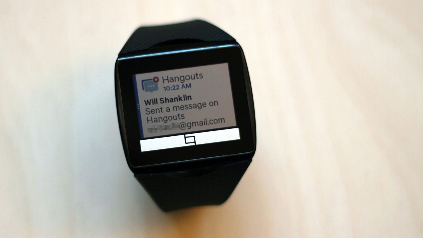 The Toq handles notifications pretty well, though multiple emails will get bundled together and cut off