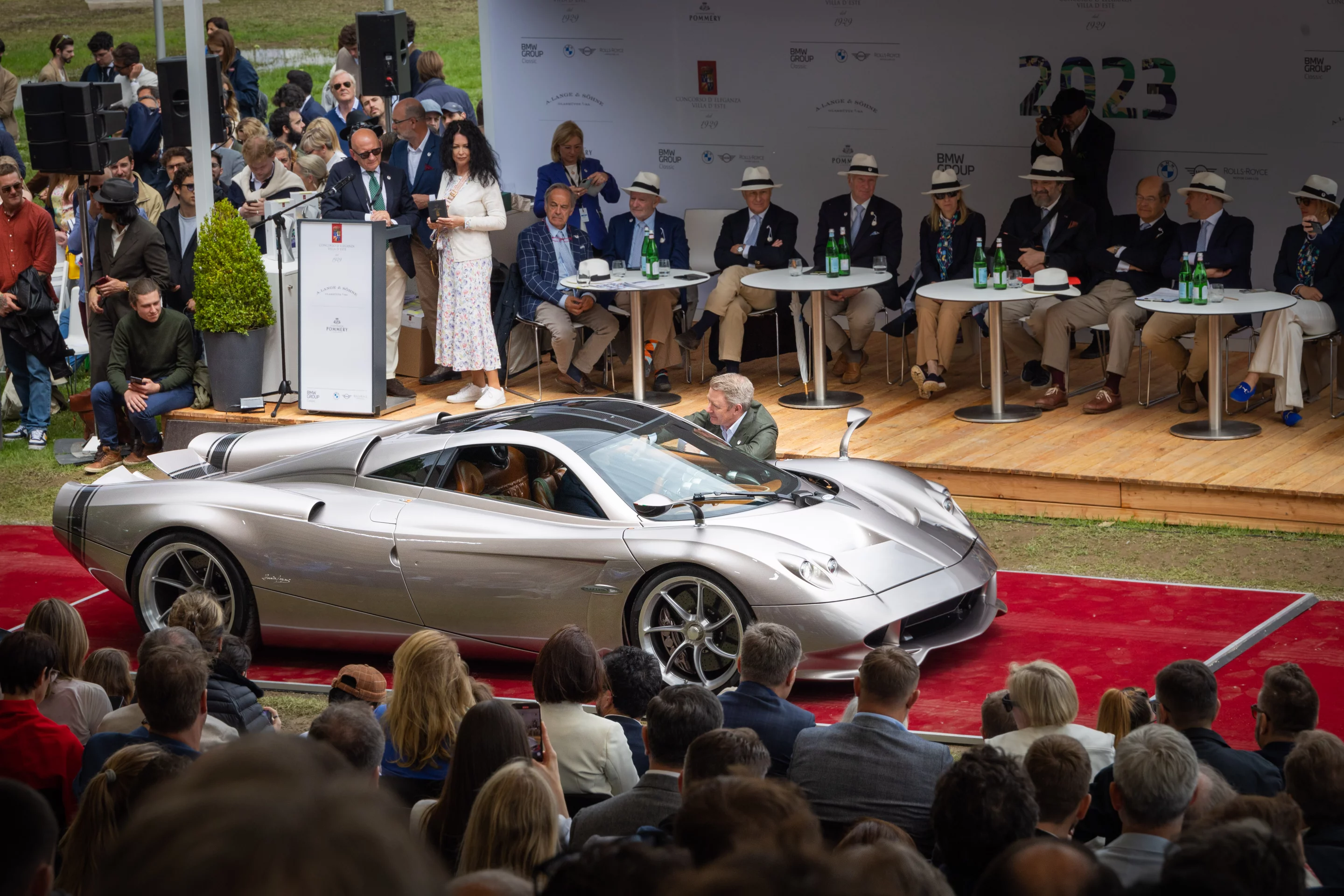 The Longtail Pagani Codalunga took out the Concorso d’Eleganza Design Award for Concept Cars & Prototypes this year, an award voted on by Public Referendum. Only five Codalungas will be produced, with a price tag of USD$7.36 million. The 6.0L twin-turbocharged V12 engine produces 840 horsepower and is mated to a 7-speed automatic transmission, giving the car a top speed of 230 mph and a 0-60 mph time of just 2.7 seconds.