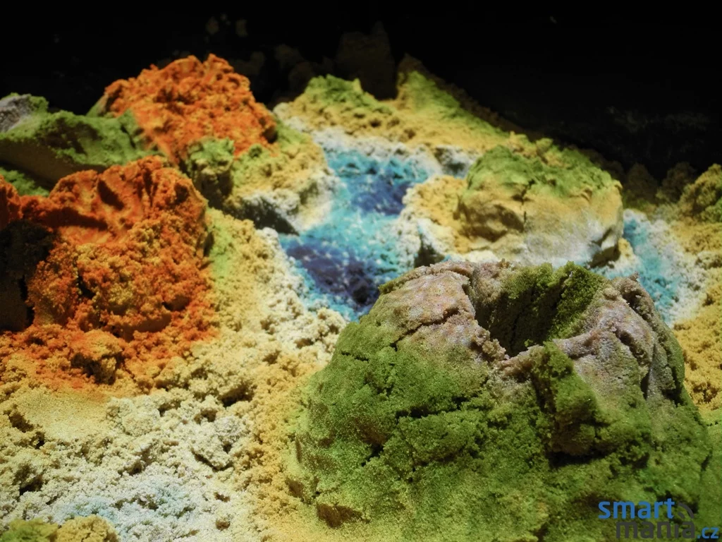 The SandyStation using the Xbox Kinect