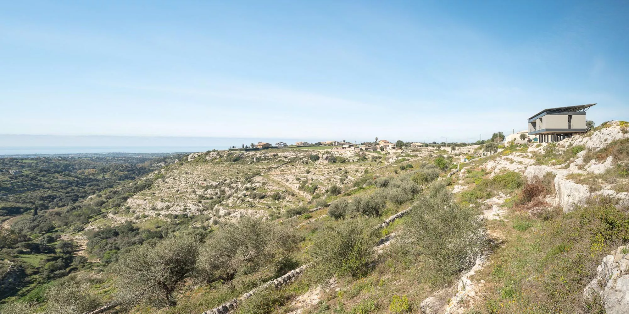 Casa VCS not only boasts modern and luxury aesthetics, but respects the landscape