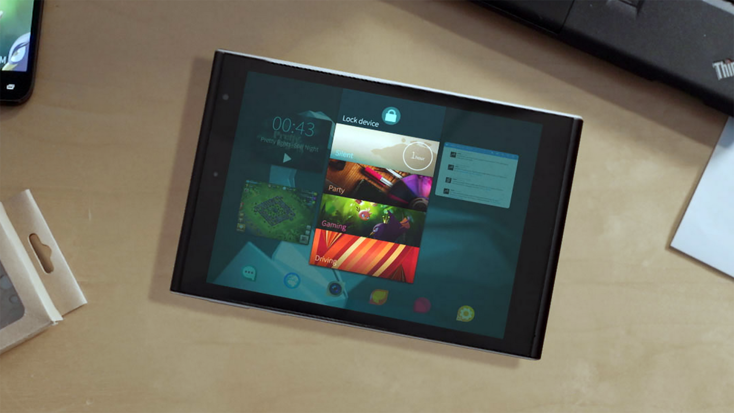 The device is powered by a 64-bit 1.8 GHz quad core Intel chip with 2 GB RAM